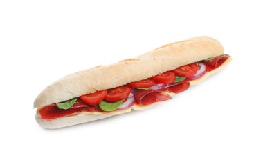 Bresaola, domates ve soğanlı nefis bir sandviç.