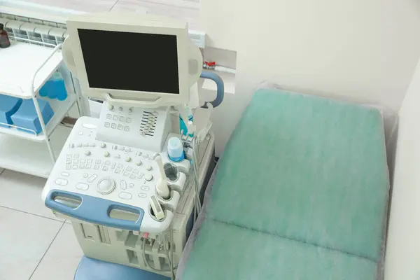 Ultrasound Machine Medical Trolley Examination Table Hospital View — Stock Photo, Image
