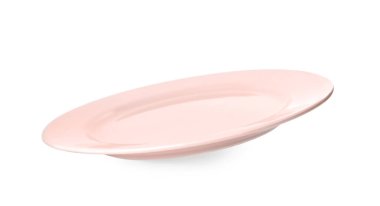 Temiz açık pembe tabak beyaza izole edilmiş.