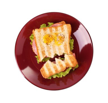 Beyaz üzerine izole edilmiş yağda yumurtalı tatlı canavar sandviçi. Cadılar Bayramı atıştırması