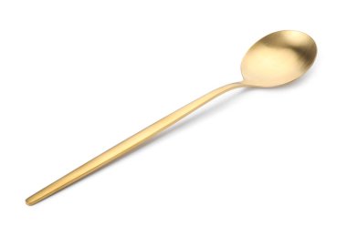 Parlak altın bir kaşık beyaz üzerine izole edilmiş