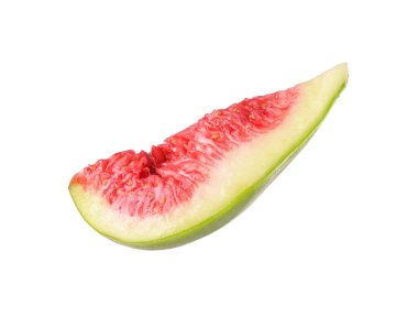 Taze yeşil incir dilimi beyaza izole edilmiş.