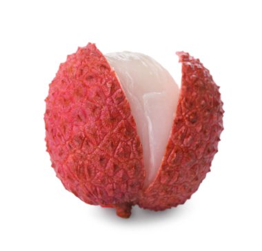 Taze olgun liçi meyvesi beyaza izole edilmiş.