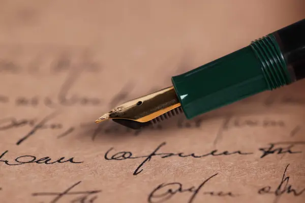 Elegant Fountain Pen Handwritten Letter Closeup — Stock Photo, Image