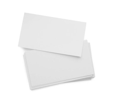 Boş kartvizitler beyaza izole edilmiş, üst manzara. Tasarım için model