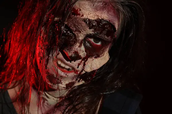 Zombie Effrayant Sur Fond Sombre Gros Plan Monstre Halloween — Photo
