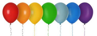 Beyazlar üzerinde izole edilmiş farklı renkli balonlar.