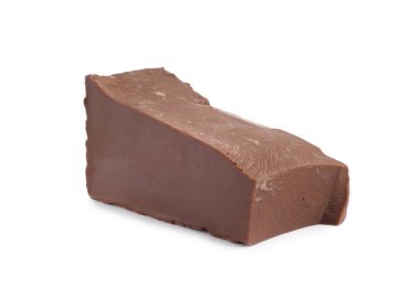 Lezzetli sütlü çikolata. Beyaza izole edilmiş.