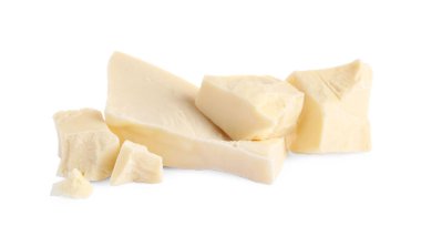 Beyaz izole lezzetli çikolata parçaları