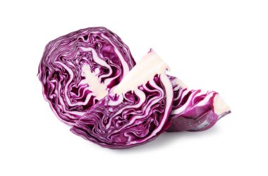 Beyaz üzerinde taze kırmızı lahana kes.