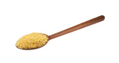 Çiğ bulguru olan kaşık beyaza izole edilmiş.