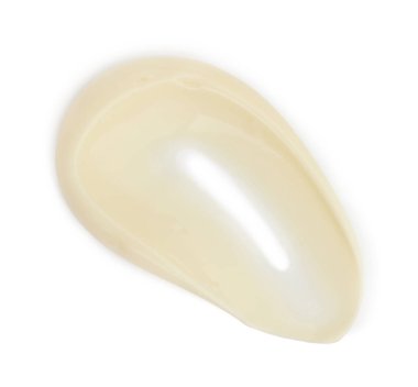 Beyaz üzerine izole edilmiş taze mayonez sosu.