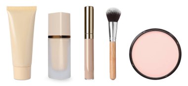 Yüz pudrası ve diğer makyaj ürünleri beyaz, set üzerinde izole