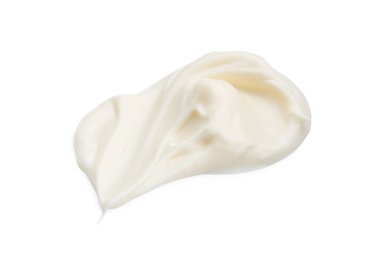 Beyaz üzerine izole edilmiş taze mayonez sosu.