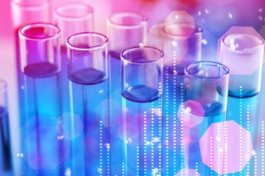 Numuneli pek çok test tüpü, yakın çekim. Laboratuvar camları.