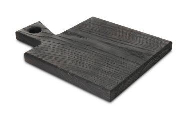 Siyah tahta kesme tahtası beyaza izole edilmiş.