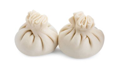 Pişmemiş khinkali (hamur tatlısı) beyaz üzerine izole edilmiş. Gürcistan mutfağı