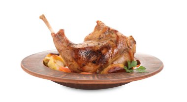 Lezzetli pişmiş tavşan eti ve beyaz sebzeler.