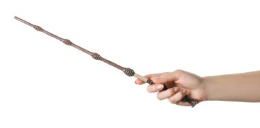 Beyaz arka planda sihirli değnek tutan kadın, yakın plan.