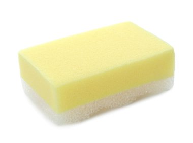 Bir yeni sarı sünger beyazda izole edilmiş.