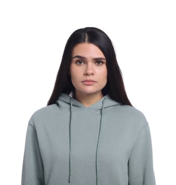 Üzüntü. Beyaz arka planda kapüşonlu mutsuz kadın.