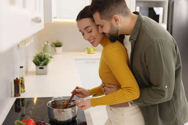 Lovely Couple Enjoying Time Together While Cooking Kitchen — Stock Photo, Image