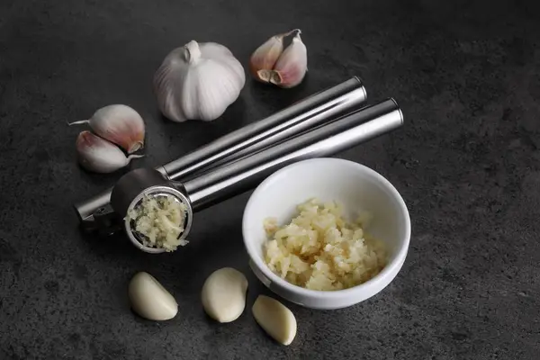 Garlic Press Cloves Mince Grey Table Kitchen Utensil — Stock Photo, Image