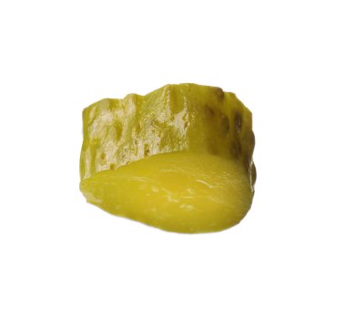 Beyaz izole turşusu salatalık dilim