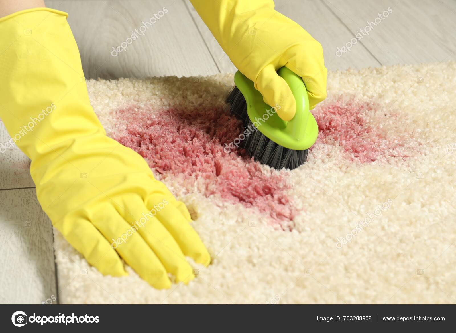 Woman Removing Stain Beige Carpet Closeup — Stock Photo © NewAfrica