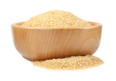 kase üzerinde beyaz izole kahverengi şeker