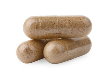 Beyaza izole edilmiş vitamin kapsülleri. Sağlık takviyeleri