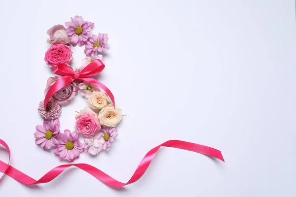 Marzo Diseño Tarjeta Felicitación Hecha Con Hermosas Flores Sobre Fondo — Foto de Stock