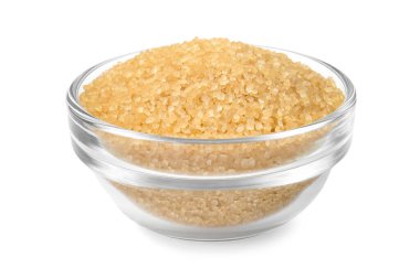 Cam kasedeki kahverengi şeker beyaza izole edilmiş.