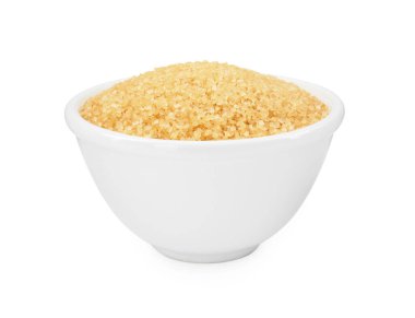 kase üzerinde beyaz izole kahverengi şeker