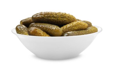 Beyaz tenceredeki lezzetli salatalık turşusu.