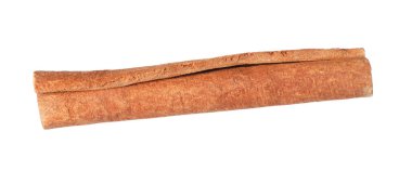 Beyaz üzerine izole edilmiş bir aromatik tarçın çubuğu.