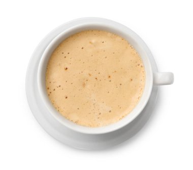 Beyaz bardakta sade kahve, üst manzara.