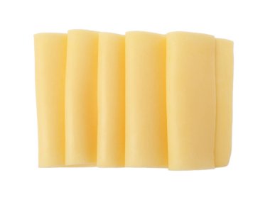 Lezzetli taze peynir dilimleri beyaza izole edilmiş, üst manzara