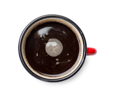 Beyaz bardakta sade kahve, üst manzara.