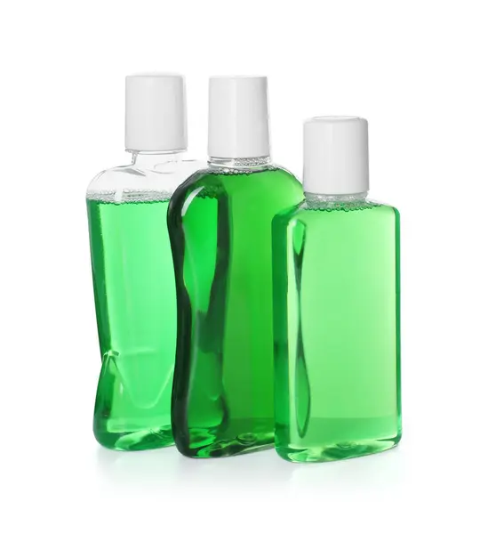 Tre Bottiglie Collutorio Isolato Bianco — Foto Stock