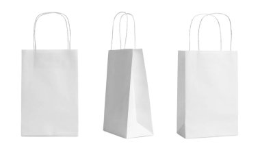 Beyaz saplı kağıt torbalar, set.