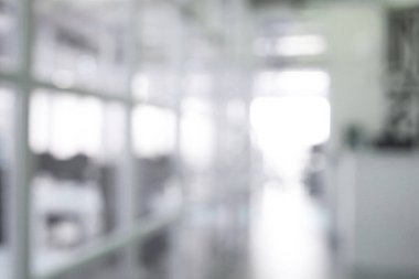 Ofis içi. Rahat çalışma alanının bulanık görünümü