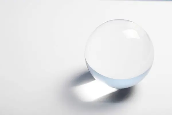 Boule Verre Transparente Sur Fond Blanc Espace Pour Texte — Photo