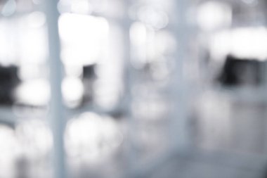 Ofis içi. Rahat çalışma alanının bulanık görünümü
