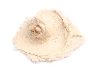 Beyaza izole edilmiş lezzetli fındık ezmesi örneği