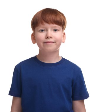 beyaz zemin üzerinde şirin küçük çocuk portresi