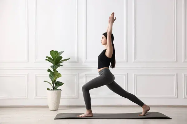 Girl Practicing Crescent Asana Mat Yoga Studio High Lunge Pose — Stock Photo, Image