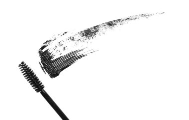 Maskara ve aplikatör kokusu beyaz, üst görünümde izole edilmiş.