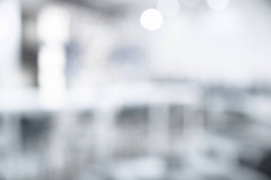 Ofis içi. Rahat çalışma alanının bulanık görünümü