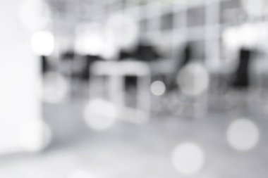 Ofis içi. Rahat çalışma alanının bulanık görünümü